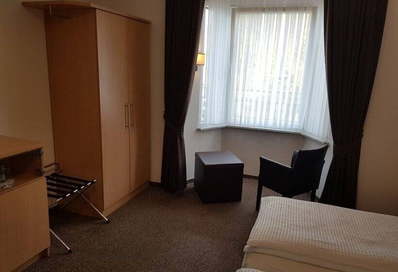 标准间, Zum Anker