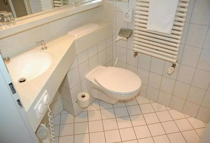 Standard Yhden Hengen Huone, Seehotel Fährhaus