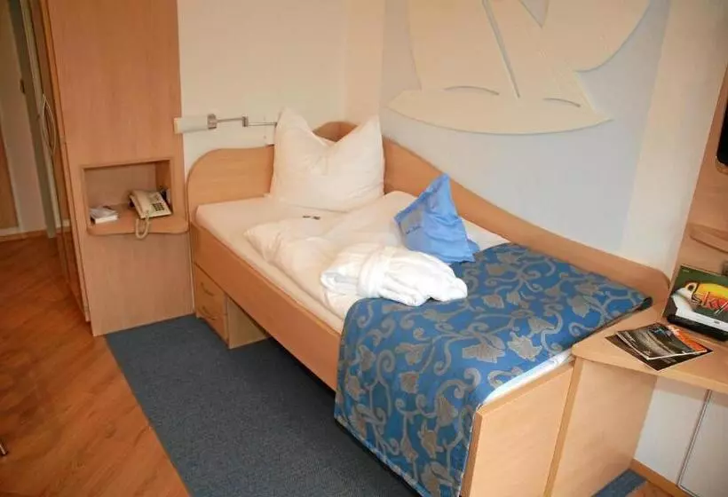 Standard Yhden Hengen Huone, Seehotel Fährhaus