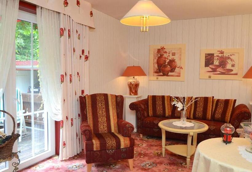 جناح, Wellness Und Romantik Hotel Helmboldt