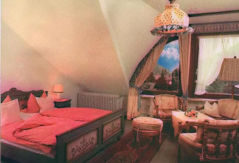 Huoneisto 1 Makuuhuone, Wellness Und Romantik Hotel Helmboldt