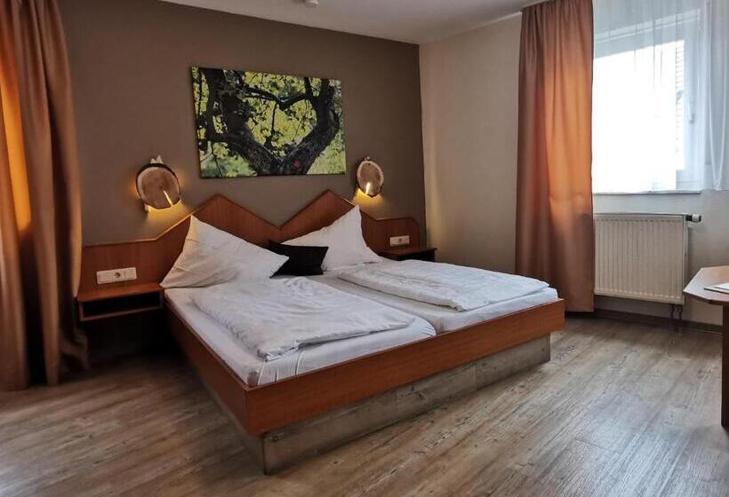 スタンダードルーム, Gasthaus & Hotel Drei Lilien