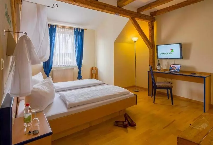 コンフォートルーム, Gasthaus & Hotel Drei Lilien