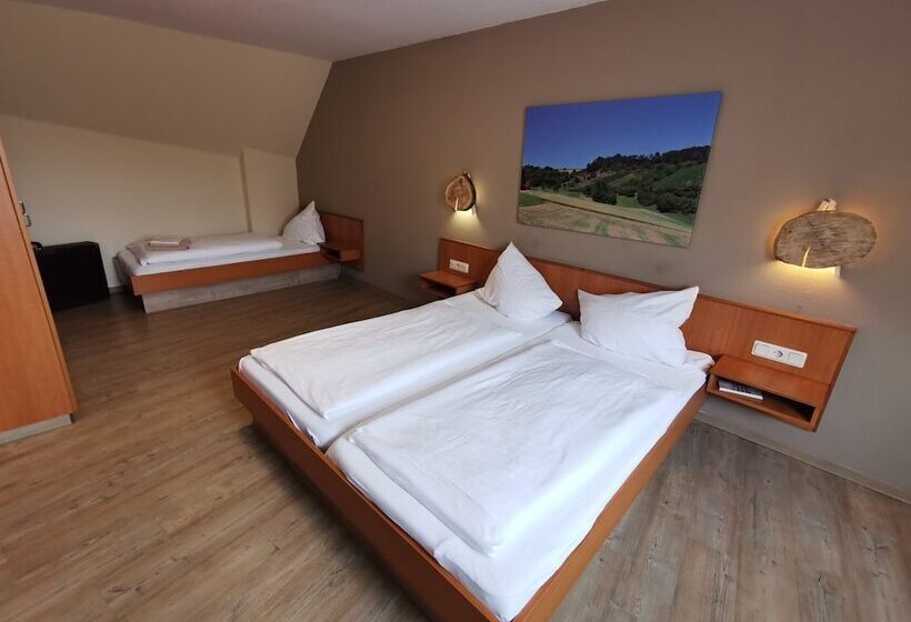 コンフォートルーム, Gasthaus & Hotel Drei Lilien