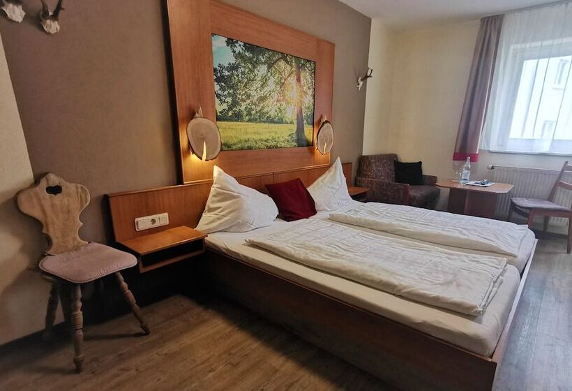 コンフォートルーム, Gasthaus & Hotel Drei Lilien