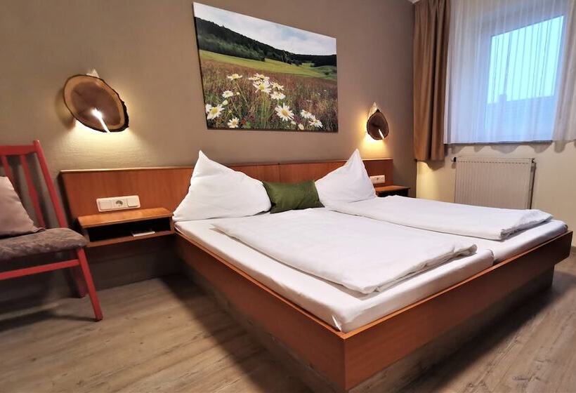 コンフォートルーム, Gasthaus & Hotel Drei Lilien