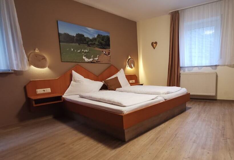 コンフォートルーム, Gasthaus & Hotel Drei Lilien