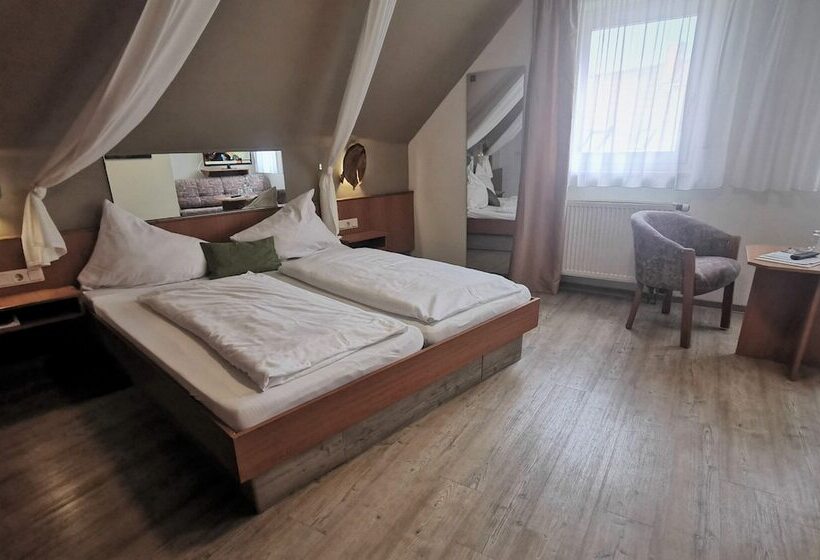 コンフォートルーム, Gasthaus & Hotel Drei Lilien