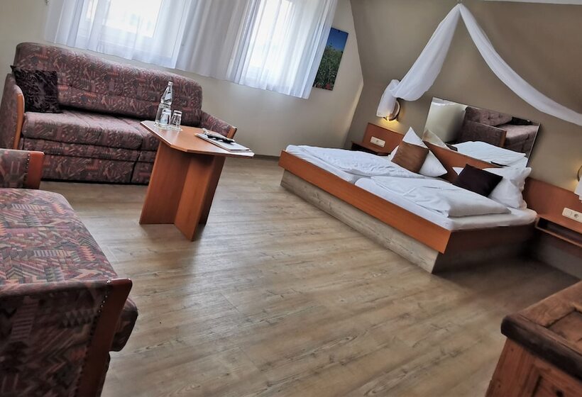 コンフォートルーム, Gasthaus & Hotel Drei Lilien