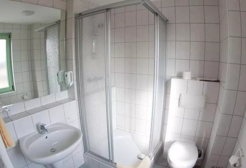 Standard Single Room, Am Drömling