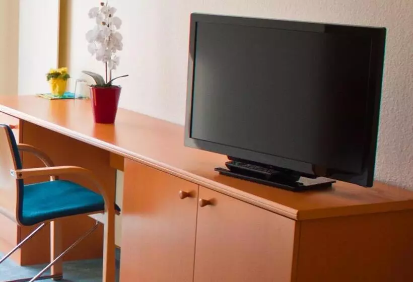 Standard Single Room, Am Drömling