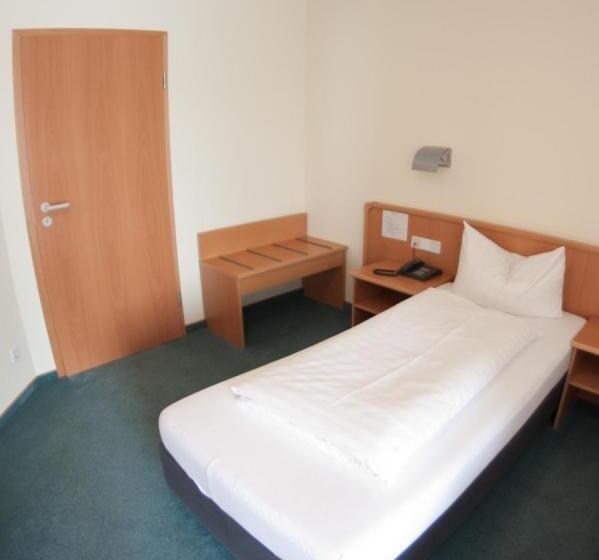 غرفة قياسية فردية, Am Drömling