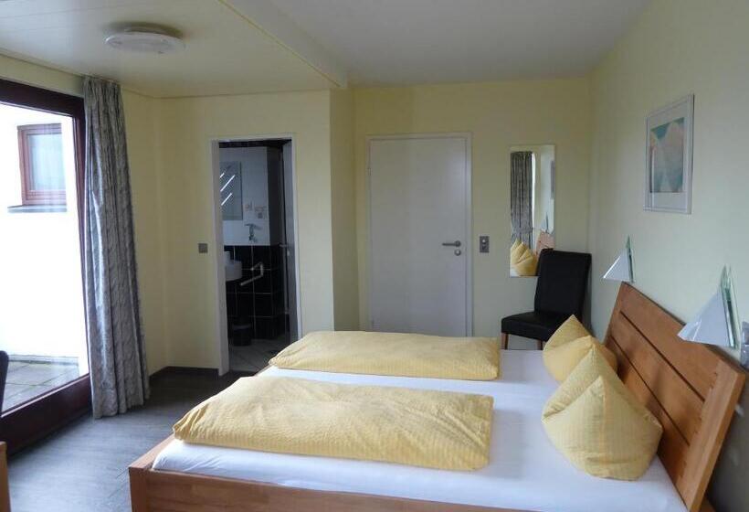 스탠다드 룸, Am Schloss Broich