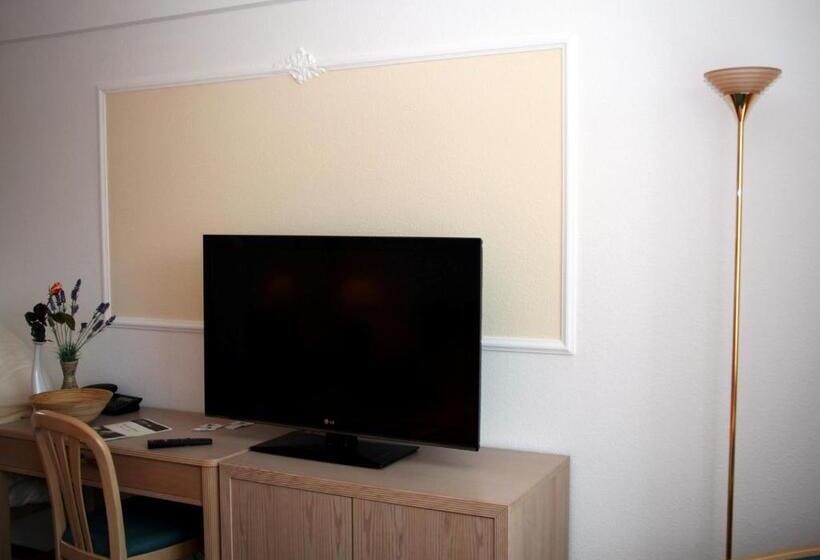 스탠다드 룸, Antares