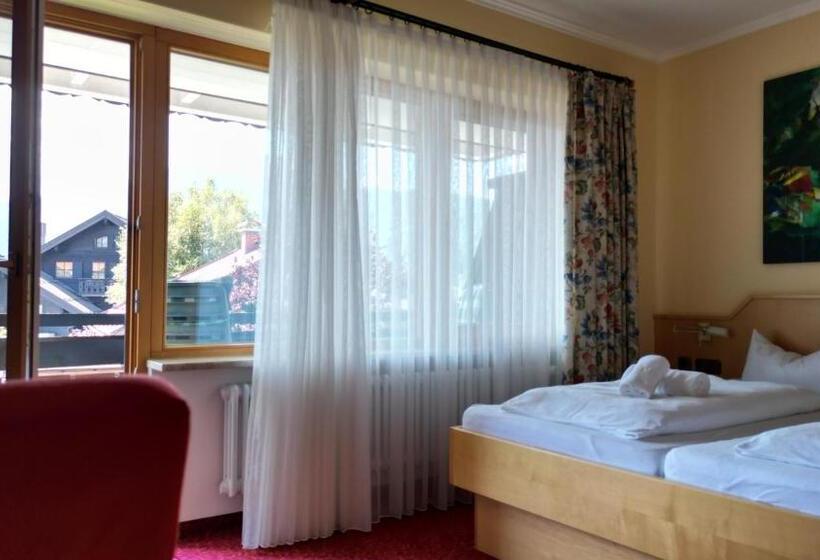 غرفة قياسية مزوَّدة بشُرفة, Bergidyll