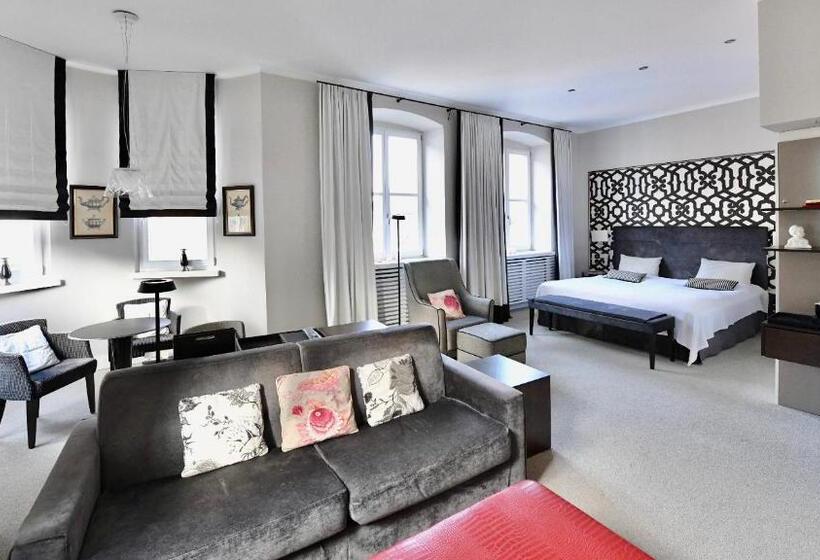 سوییت, Bischofshof Am Dom