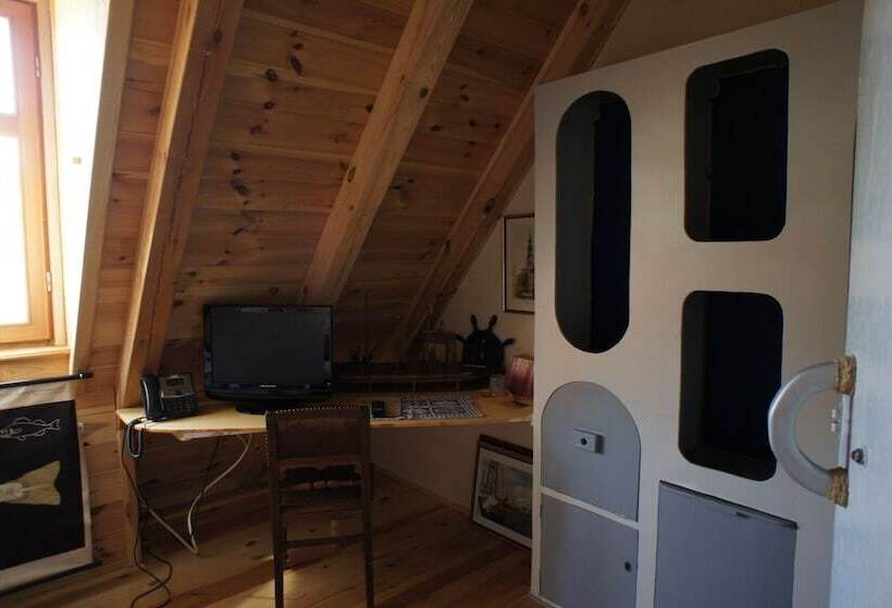 غرفة قياسية فردية, Exempel Schlafstuben Und Quartier Langer Hals