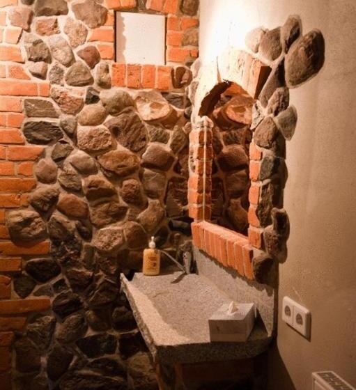 غرفة قياسية, Exempel Schlafstuben Und Quartier Langer Hals