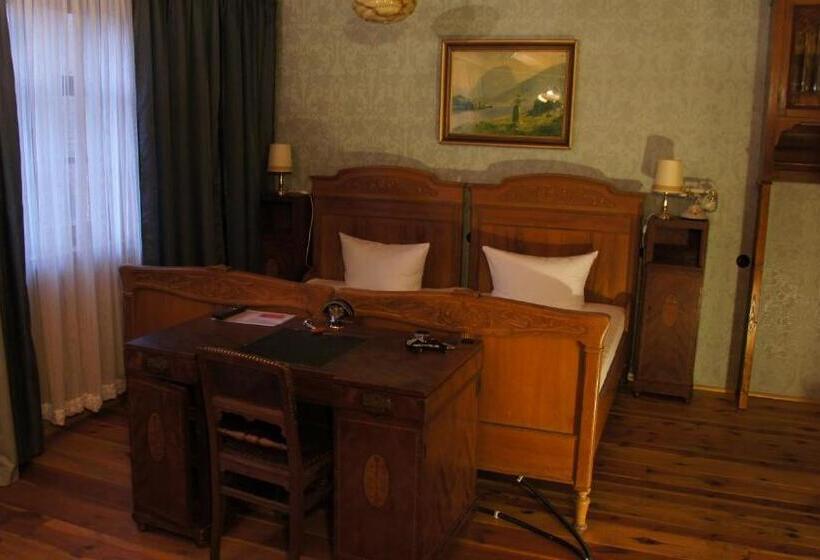 غرفة كومفورت, Exempel Schlafstuben Und Quartier Langer Hals