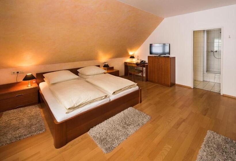 이코노미 트리플 룸, & Gasthaus Nagel