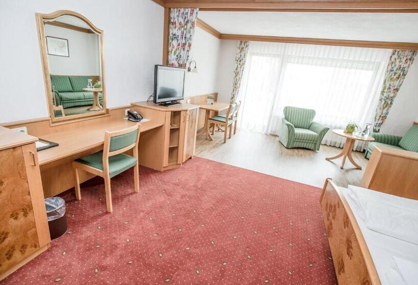 جناح عائلي, Gerbe