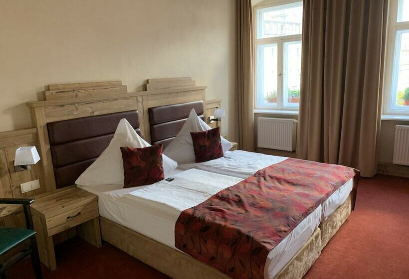 חדר סטנדרט, Goldner Löwe