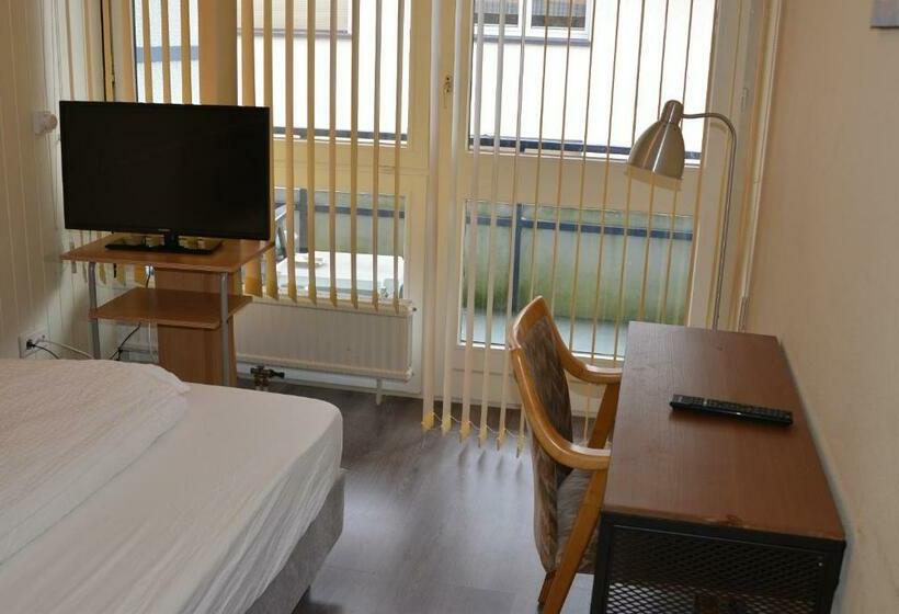 스탠다드 싱글 룸, Hages