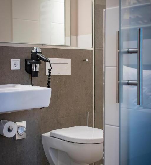 经典单人间, Kochs Stadt