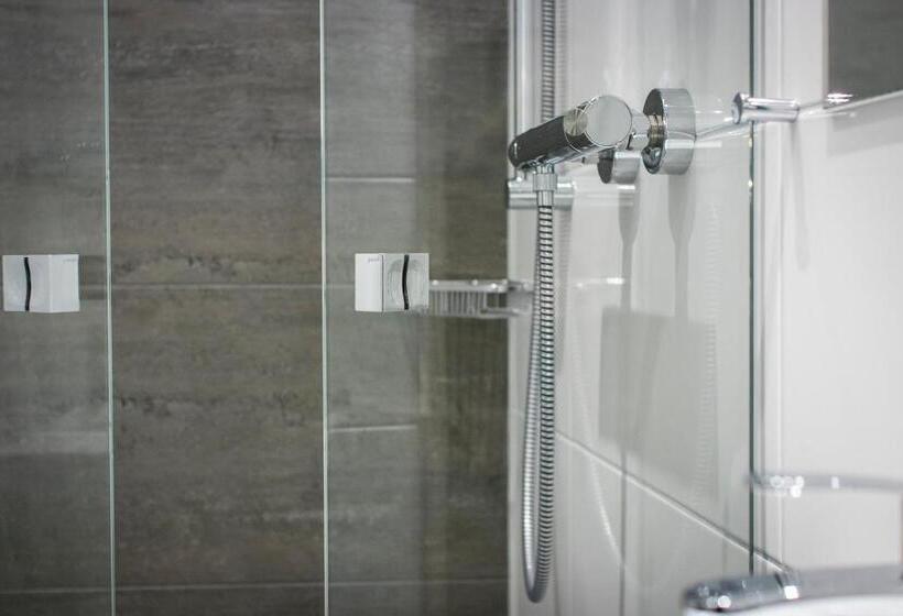 单人基本间, Kochs Stadt