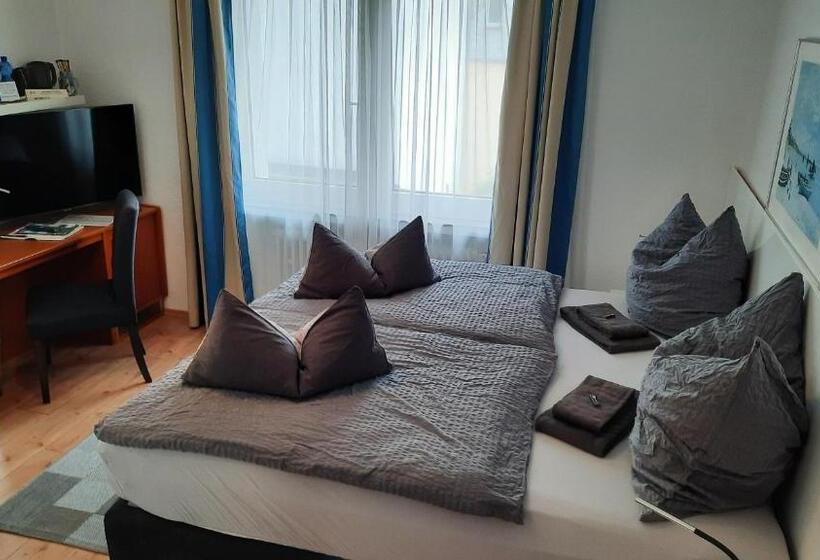 스탠다드 룸, Merlin Garni