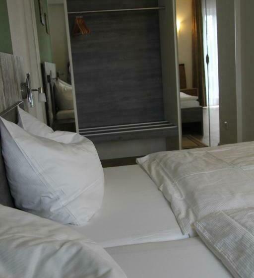 غرفة قياسية فردية, Meyerhof Heiligenrode