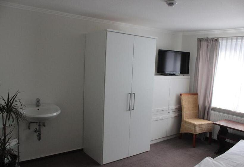 غرفة عائلية كلاسيكية, Meyerhof Heiligenrode