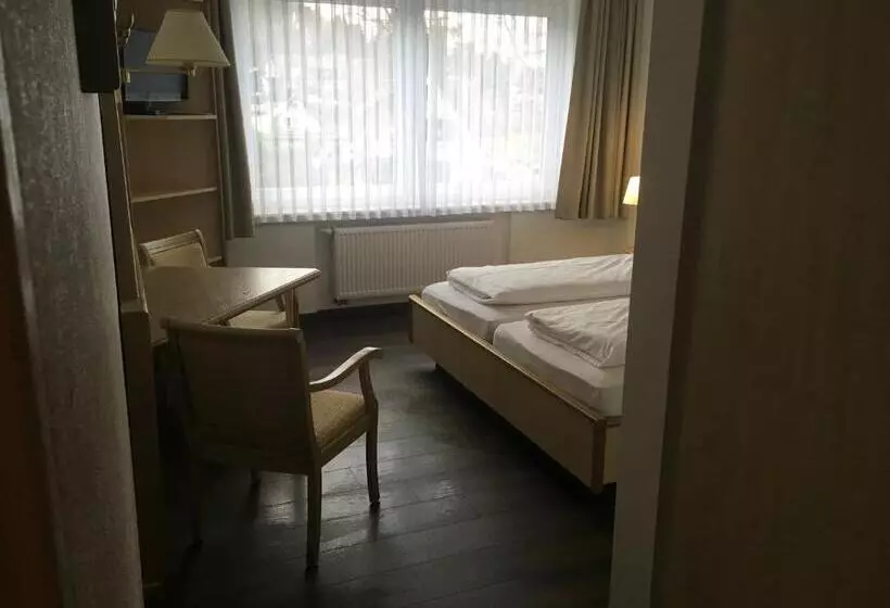 スタンダードルーム, Pension Zum Paradies