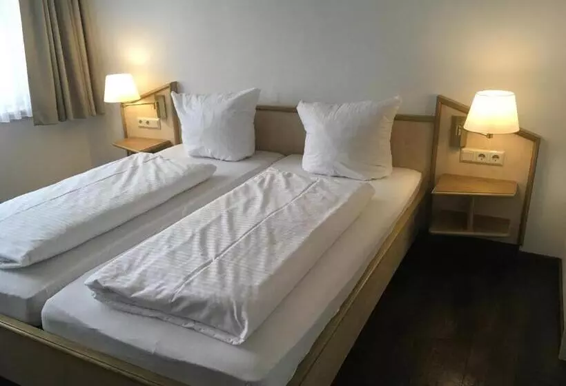 スタンダードルーム, Pension Zum Paradies