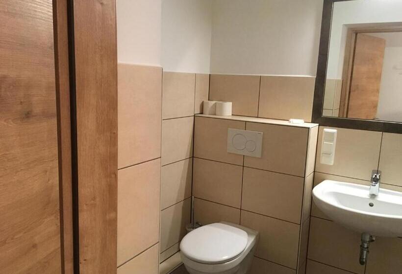 スタンダード４人部屋, Pension Zum Paradies