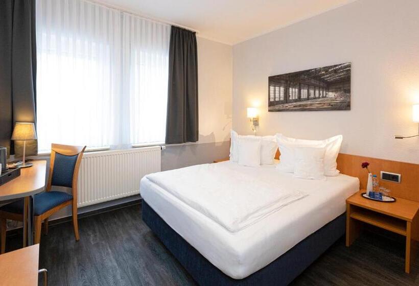 スタンダードルーム, Restaurant Fuck