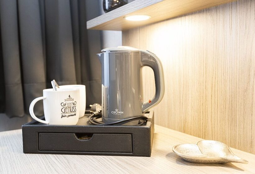 コンフォートルーム, Restaurant Fuck