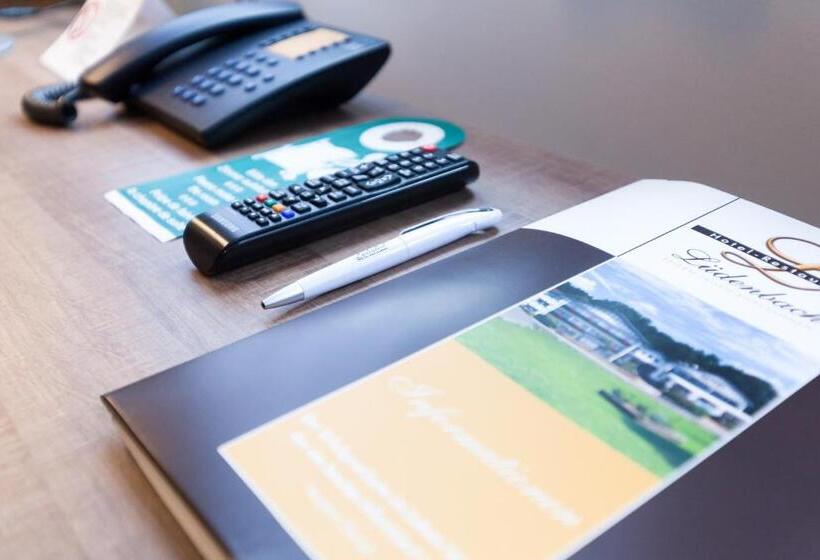 컴포트 룸, Restaurant Lüdenbach