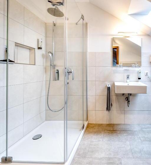 Четырехместный Номер Стандарт, Schaider