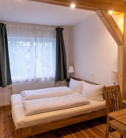 اتاق استاندارد, Sud