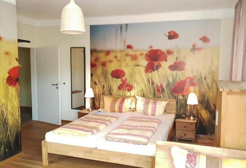 اتاق استاندارد سه نفره, Sud