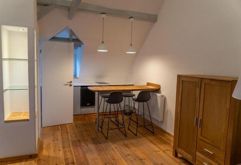 اتاق استاندارد چهار تخته, Sud