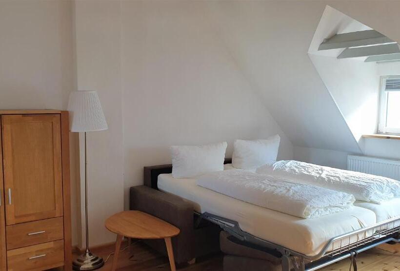 اتاق استاندارد چهار تخته, Sud