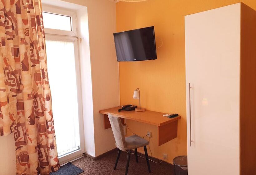 اتاق استاندارد یک نفره, Sud