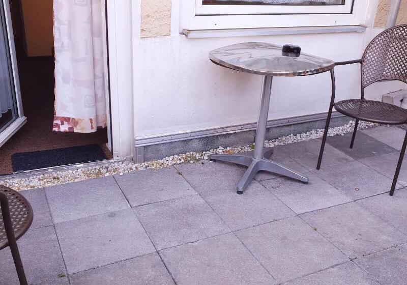 اتاق استاندارد یک نفره, Sud