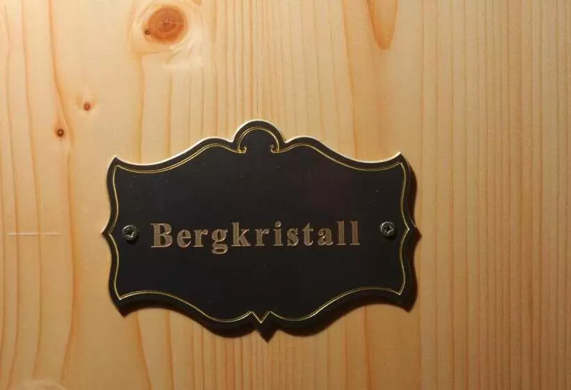 Sviitti Parveke, Und Berggasthof Zum Sonnenhof