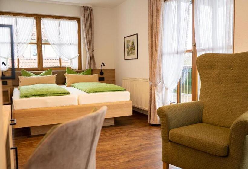 جناح مزوَّد بشرفة, Und Berggasthof Zum Sonnenhof