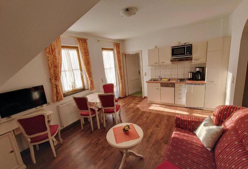 شقة غرفتين نوم مزودة بشُرفة, Und Berggasthof Zum Sonnenhof