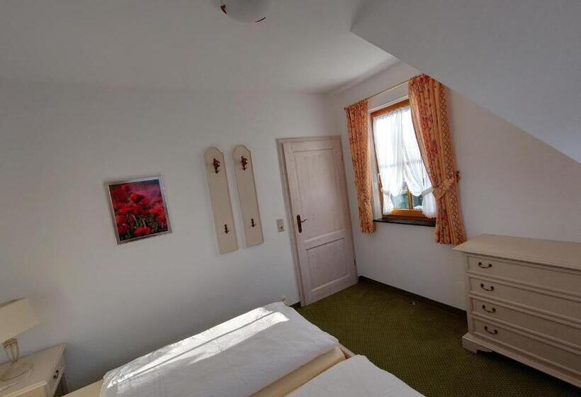 شقة غرفتين نوم مزودة بشُرفة, Und Berggasthof Zum Sonnenhof