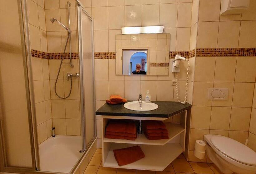 شقة غرفتين نوم مزودة بشُرفة, Und Berggasthof Zum Sonnenhof